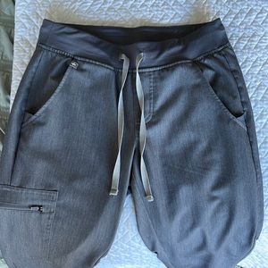 Figs Petite Jogger In Graphite Size XS